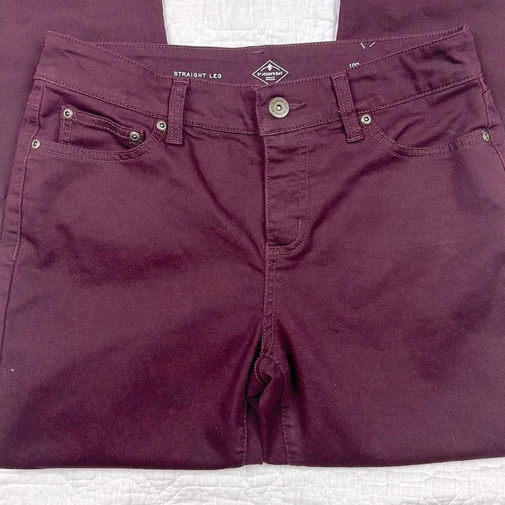 St John’s Bay straight leg Jean burgundy wine Size 10 petite - Picture 3 of 16